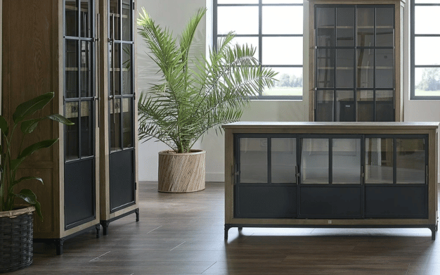 Cabinets & Sideboards